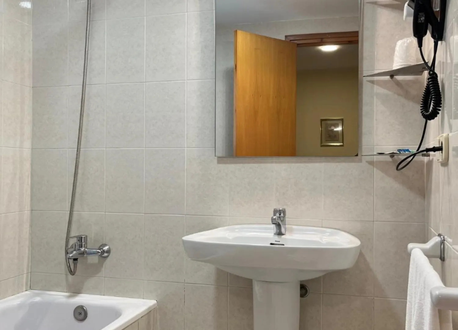 ゲストハウス Habitacions La Font El Port De La Selva