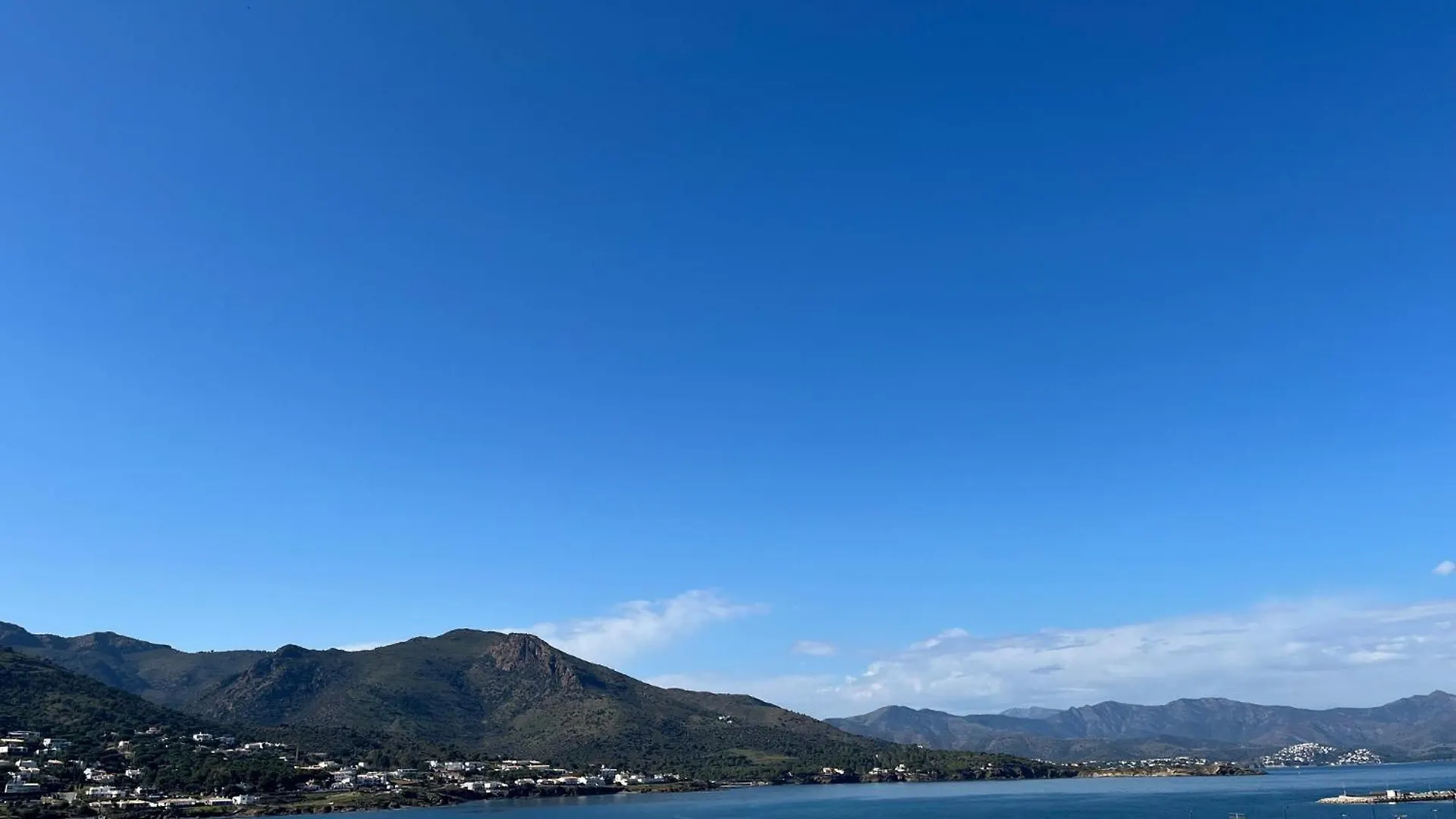 ゲストハウス Habitacions La Font El Port De La Selva